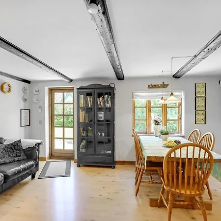 別荘 2 Bedroom Stunning In *