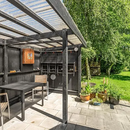 2 Bedroom Stunning In Hébergement de vacances *